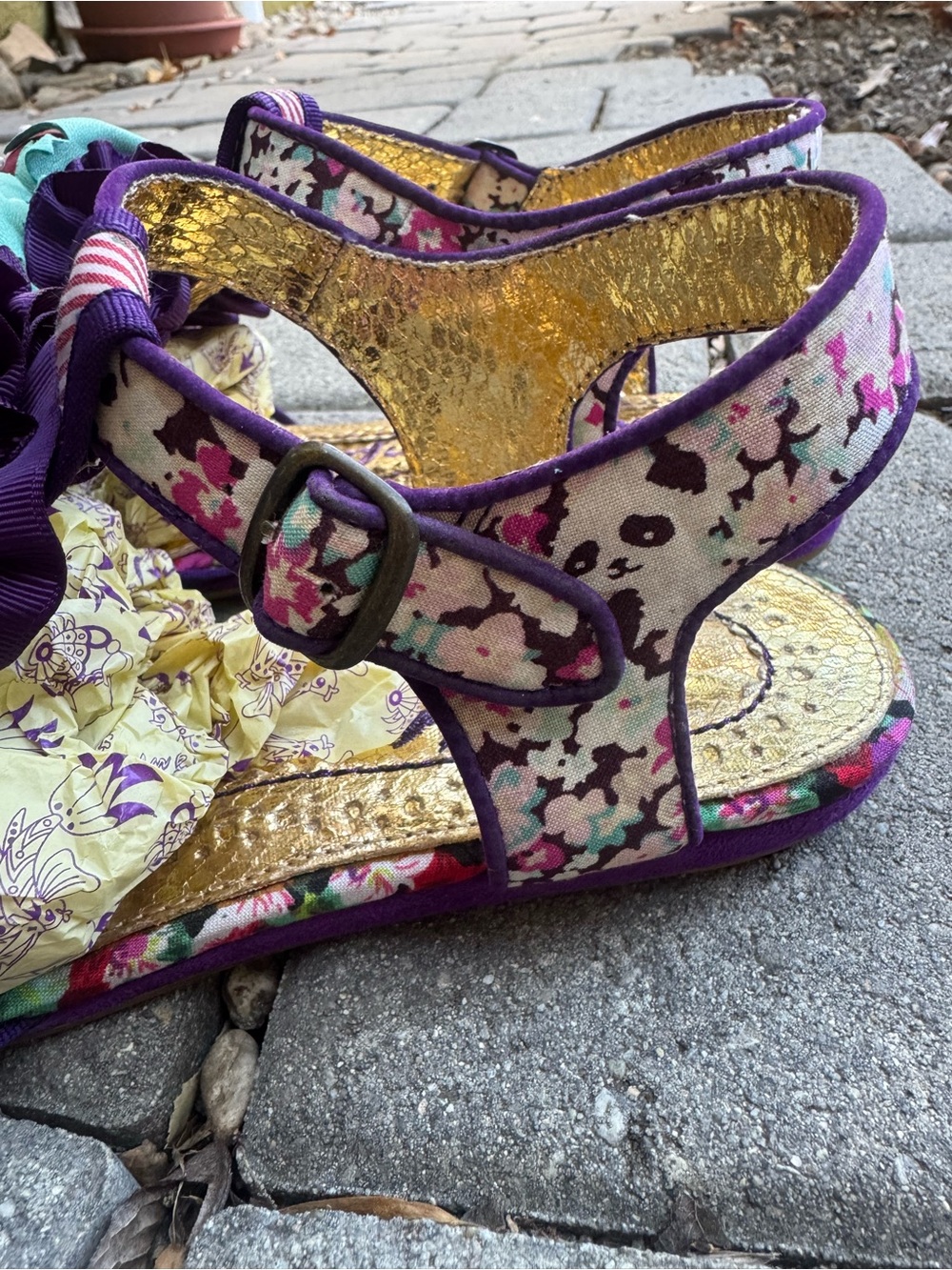 IRREGULAR CHOICE Purple Strawberry Pom Sandals Size 6.5 - Picture 6 of 8